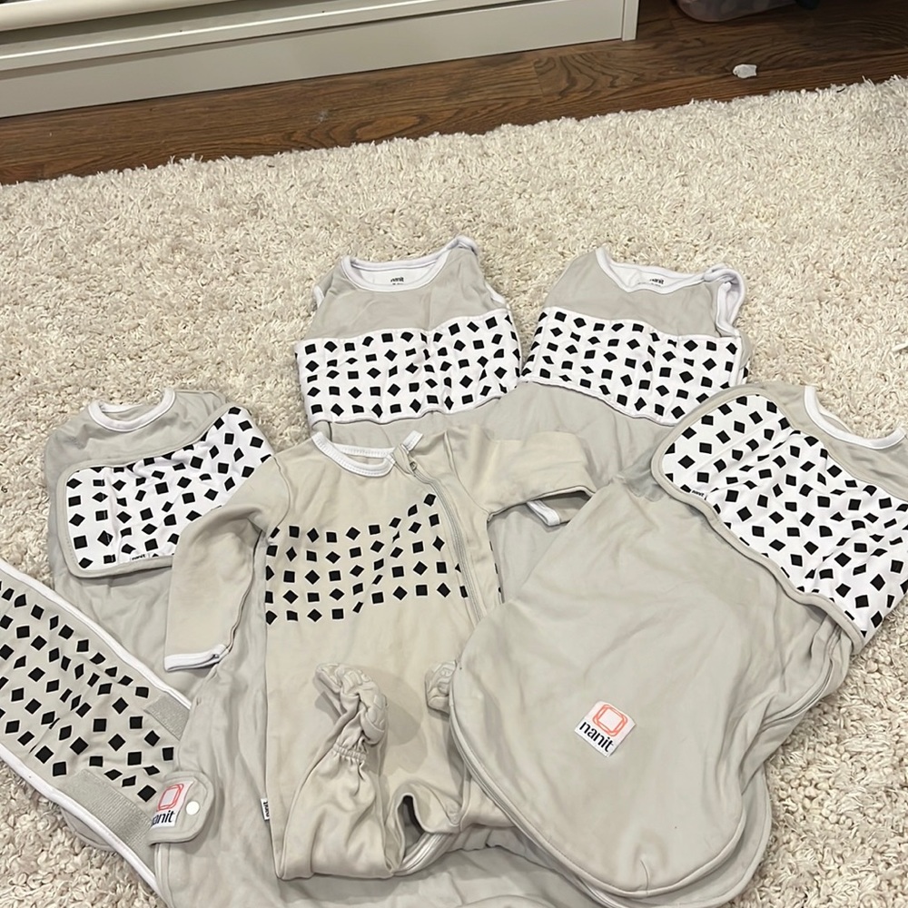 Full Nanit sleepwear set